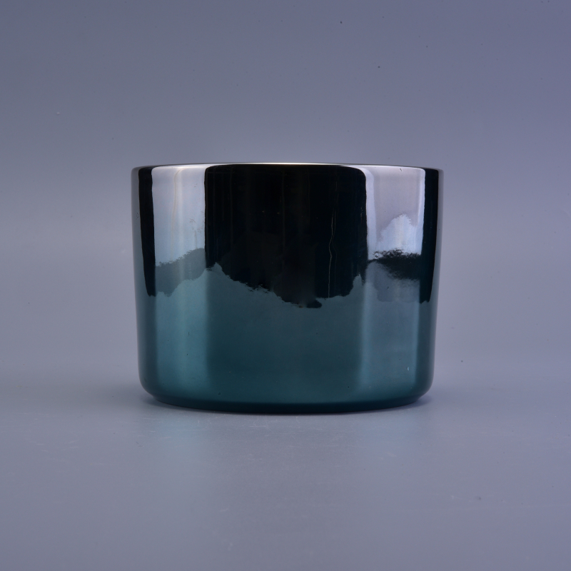 short ceramic round candle vessel with gradient glaze