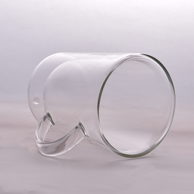 Double-wall borosilicate glass cup for drinking