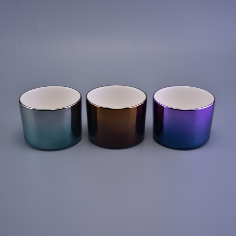 short ceramic round candle vessel with gradient glaze