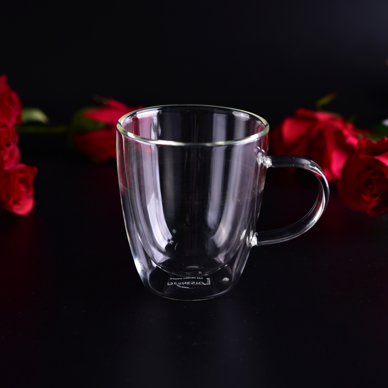 Double wall glass tea mug 