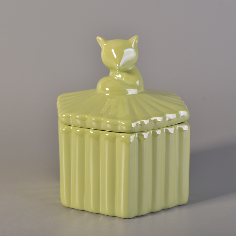 Green ceramic candle jar stripe surface pattern