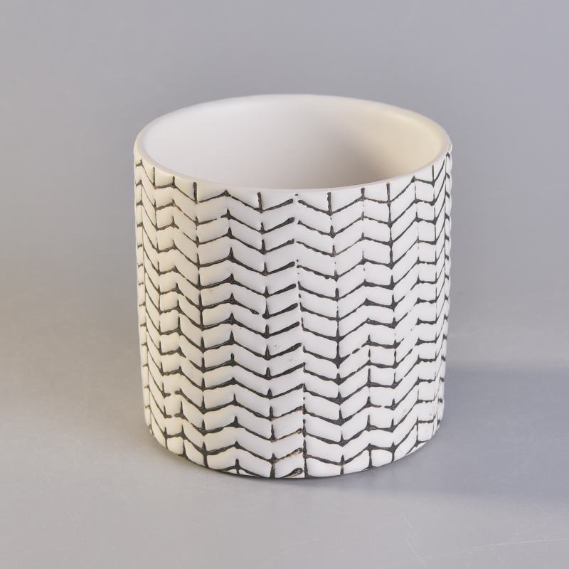 Modern brief style white ceramic vessel with black broken line pattern