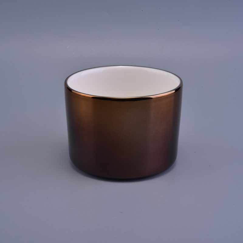 short ceramic round candle vessel with gradient glaze